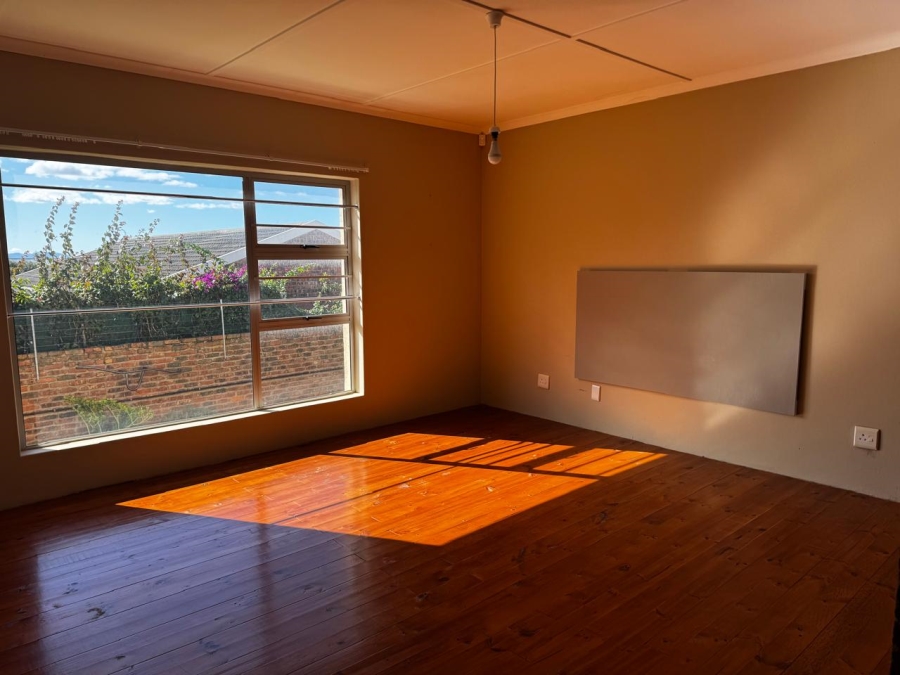 3 Bedroom Property for Sale in Wavecrest Eastern Cape